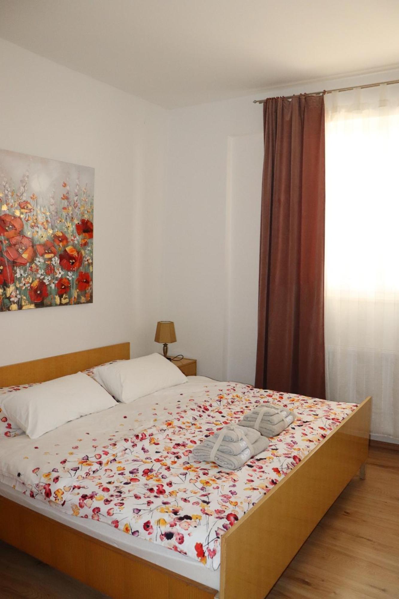Apartments And Rooms With Parking Space Krk - 5294 Крк Екстер'єр фото