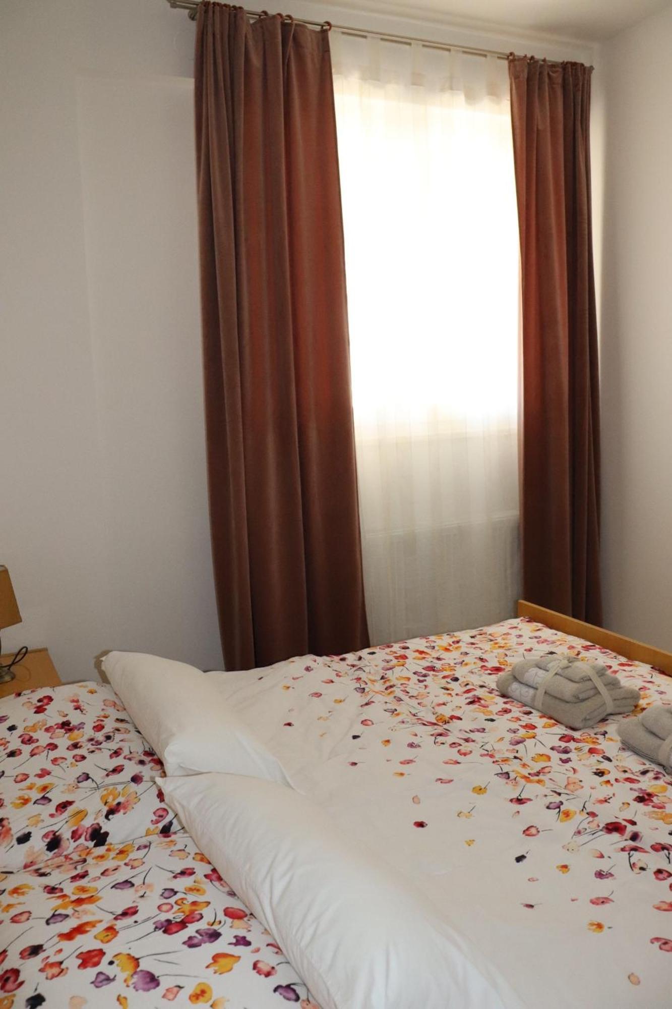 Apartments And Rooms With Parking Space Krk - 5294 Крк Номер фото